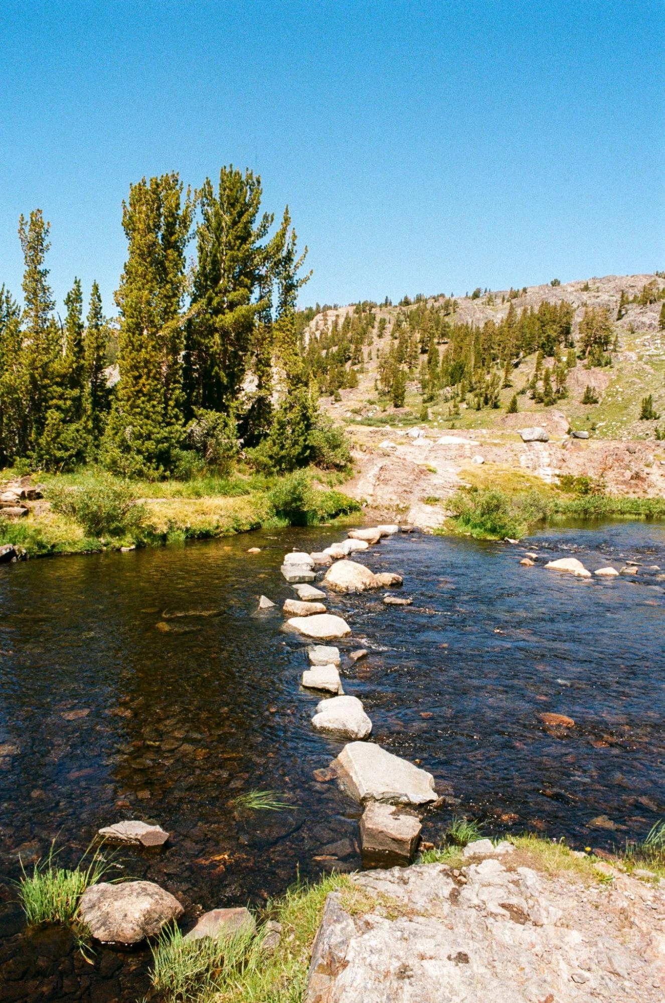 Stepstone crossing at the outlet of Thousand Island Lake